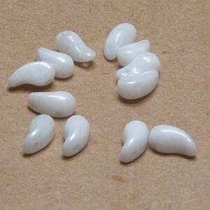 Zoliduo ”02010-14400” Alabaster Shimmer vänster 8*5 mm 20 st