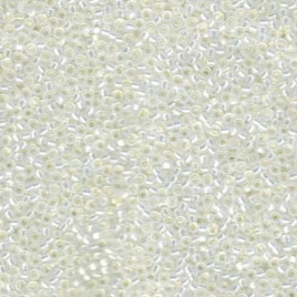 Miyuki 15/0 seedbead ”551” Gilt Lined White Opal 10 g