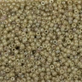 Miyuki 15/0 seedbead ”2374” Translucent Celery 10gr
