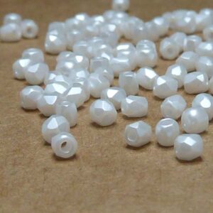 Alabaster Pastel White ”02010-25001” firepolish 2 mm, 100 st