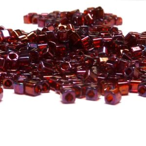 TOHO cube 1,5 mm ”TC-01-332” Gold Lustered Raspberry, 10 gr