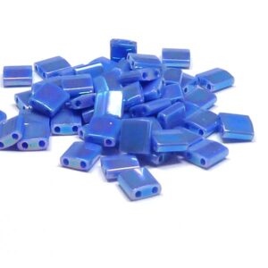 Tila Bead ”TL483” Opaque Periwinkle AB 5*5*1,9 mm 5 gr