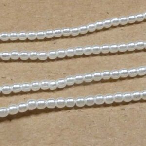 Shiny Bright White ”70400” rund vaxad pärlemorpärla 3 mm, 150 st