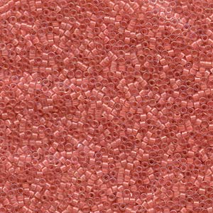 Delica 11/0 ”DB070” Lined Rose Pink AB 5 gr