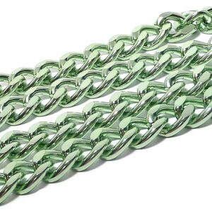 Aluminiumkedja – grön – twist  9*7 mm, 1 m