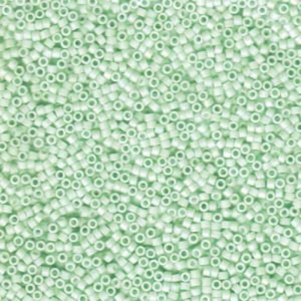 Delica 11/0 "DB1526" Opaque Light Mint AB Matted 5 gr