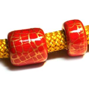 Keramikpärla – ring, röd – guld krackelerad, 10 mm hål 10 mm