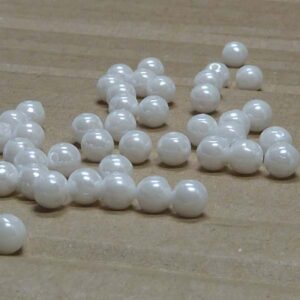 RounDuo® bead – Chalk White Shimmer ”03000-14400” 2-håls 5 mm 50