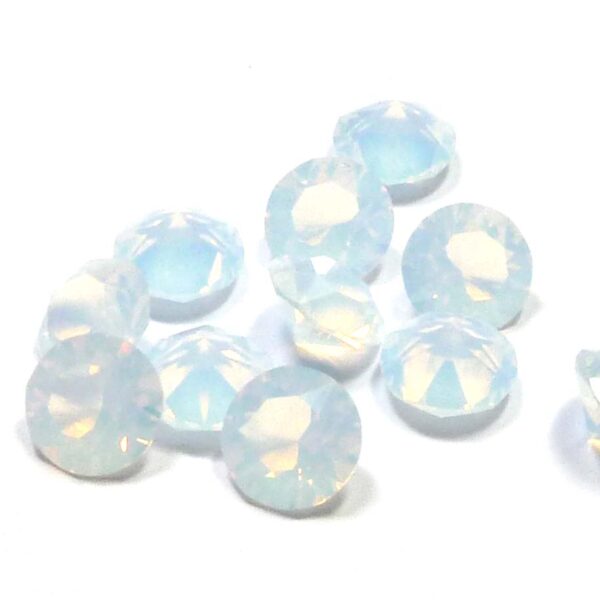 1088 Swarovski Chaton White Opal unfoiled SS39 ca 8 mm